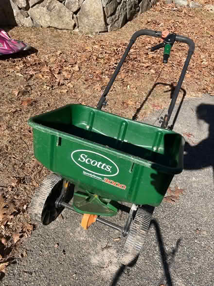 Photo of free Lawn Spreader Fertilizer Seed (Pound Ridge) #1