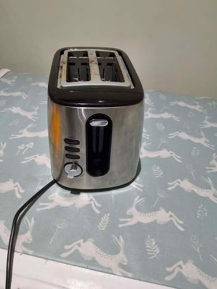 Photo of free Toaster (Comiston EH10) #1