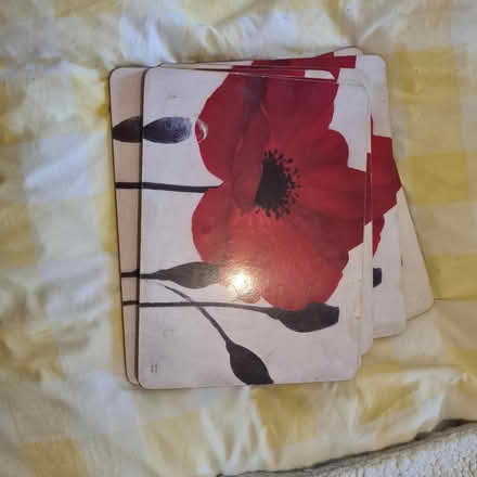 Photo of free 6 poppy place mats (Kidlington OX5) #1