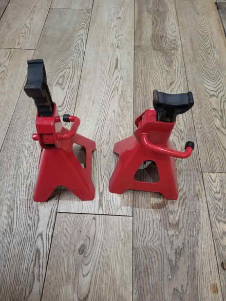 Photo of free 2-ton car jack stand x 2 (SW19 - South Wimbledon) #2
