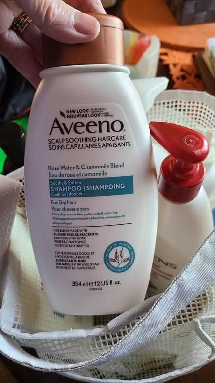 Photo of free Personal care - shampoos, body wash (Orleans) #3