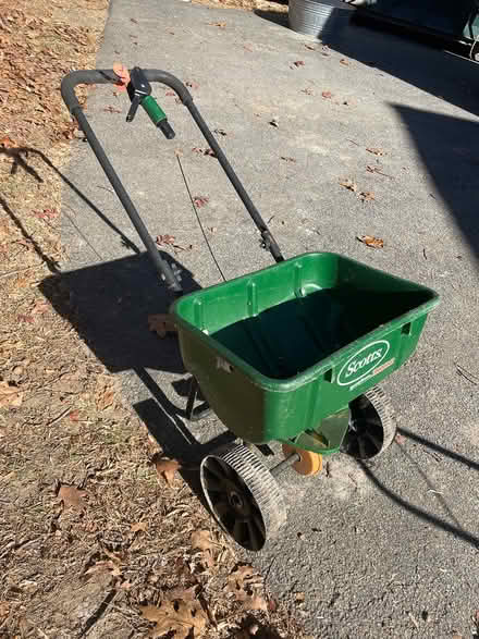 Photo of free Lawn Spreader Fertilizer Seed (Pound Ridge) #2