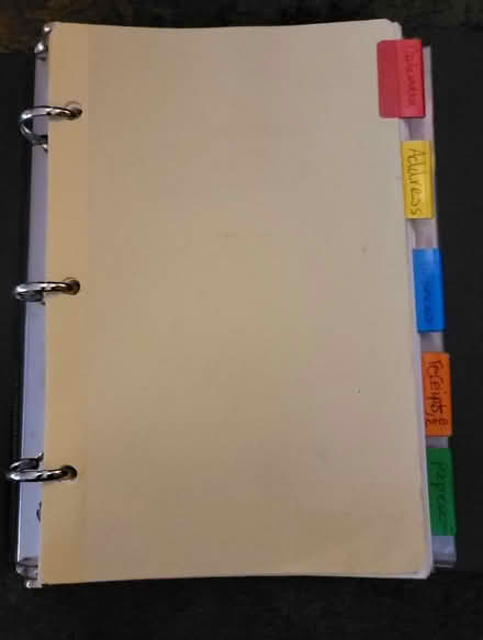 Photo of free Organizer binder (Udist) #2