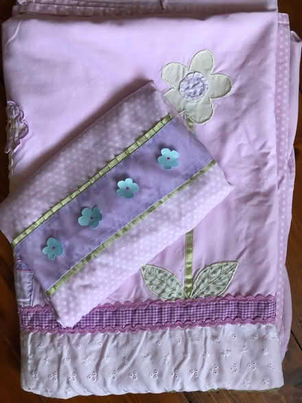 Photo of free Bedding (Freehold LA1) #1