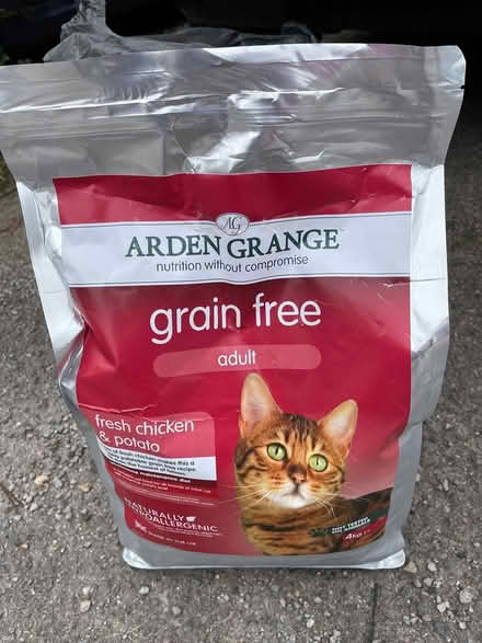 Photo of free 4kg Arden Grange cat food (Denmead) #1