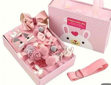 Photo of free Beautiful gift set (Leicester) #1
