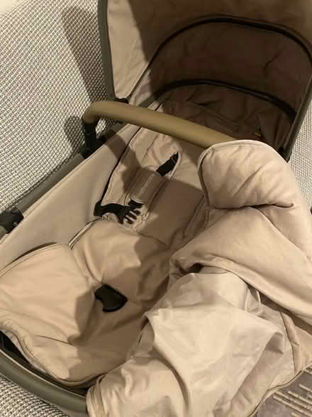 Photo of free Stroller (GU21) #4