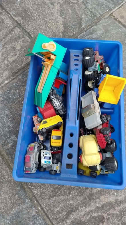 Photo of free Box of old toy cars (Wokingham RG40) #1