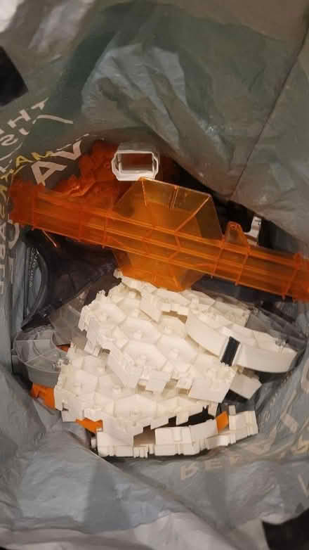 Photo of free Hexbug tower set (Bromley BR3) #1