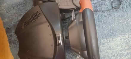 Photo of free Thrustmaster Ferrari racing wheel (KT6) #2