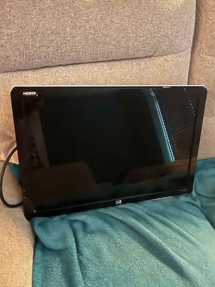Photo of free hp monitor (Benhall GL51) #1