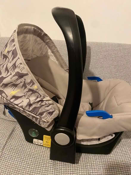 Photo of free Stroller (GU21) #3