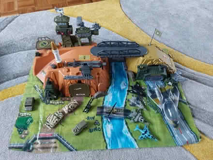 Photo of free Chad Valley Military Playset (Kempshott, Basingstoke) #3