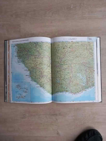 Photo of free World Atlas (EN7 Cheshunt) #4