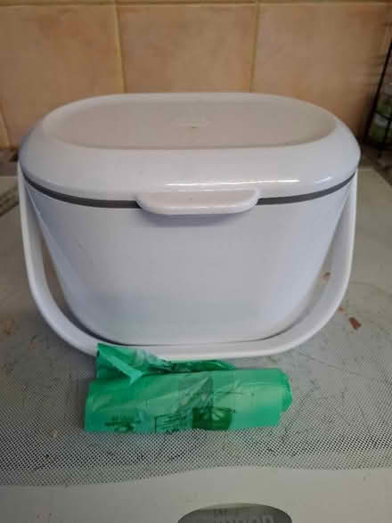 Photo of free Kitchen waste caddy (Symonds Green SG1) #1