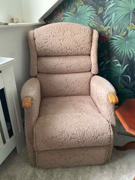 Photo of free Reclining / lift chair (PR4) #1