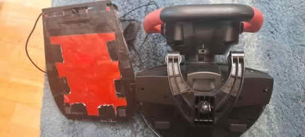 Photo of free Thrustmaster Ferrari racing wheel (KT6) #3
