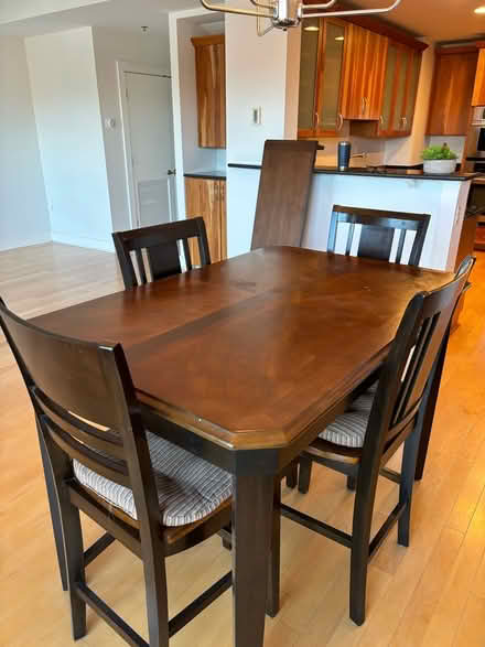Photo of free Bar height dining room table/chairs (Harbor East) #1