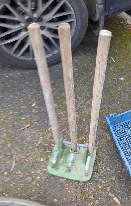 Photo of free cricket stump (Lambridge Larkhall Bath) #1