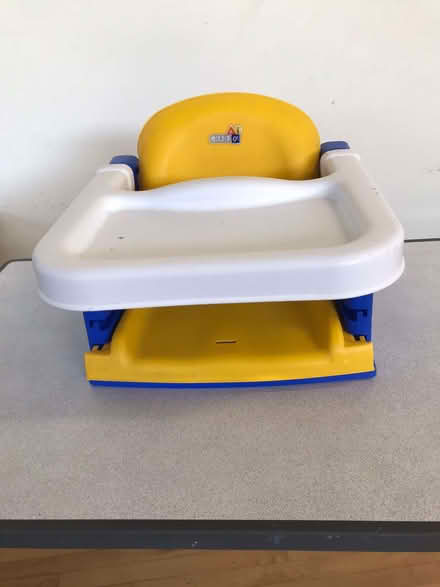 Photo of free Baby seat for table (Charlbury OX7) #1