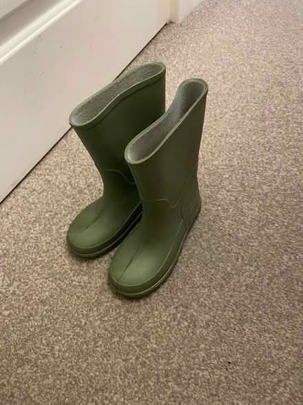 Photo of free Kids Wellies size 9 infant (Belvedere DA17) #1