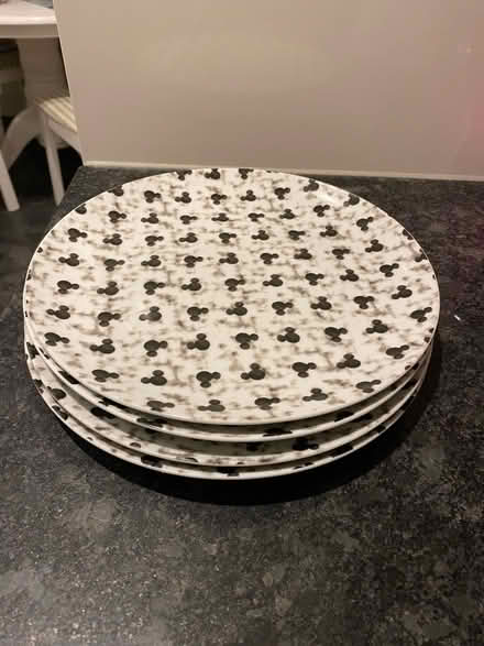 Photo of free Disney Mickey dinner plates (Godalming GU1) #1