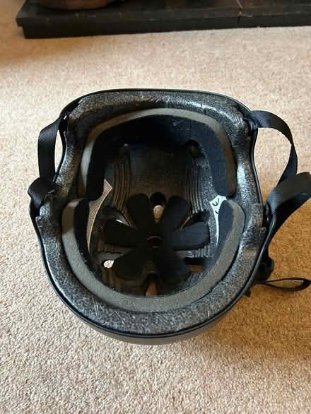 Photo of free Skateboard / Cycling helmet (Hayfield SK22) #3