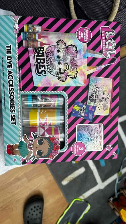 Photo of free LOL tie dye kit (Peachcroft OX14) #1