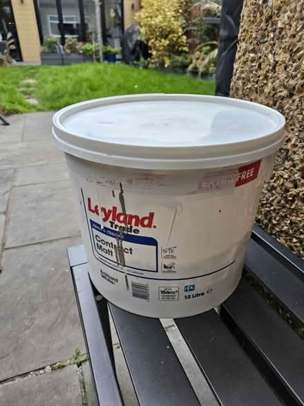 Photo of free White Paint (SM4) #1