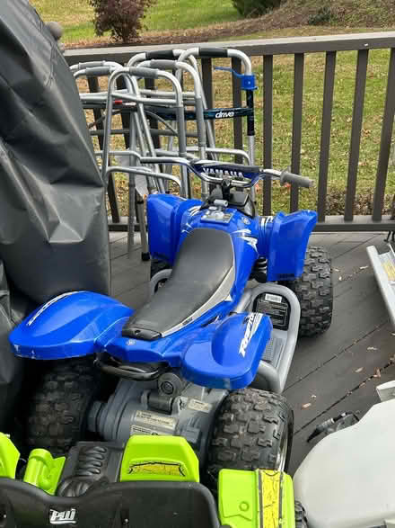 Photo of free 2 cars, stairlift and 2walkers (Bowie, Md.) #3