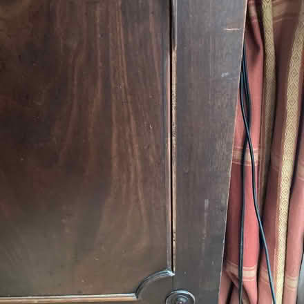 Photo of free Gentleman’s wardrobe (SW2) #2
