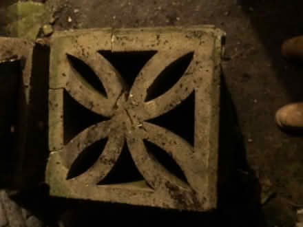 Photo of free Retro (1970's) Decorative Concrete Screen Wall Blocks (Farningham DA4) #1