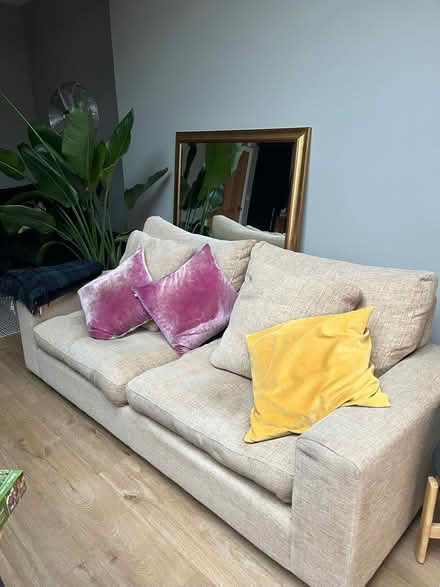Photo of free Heals sofa (Ham KT2) #1