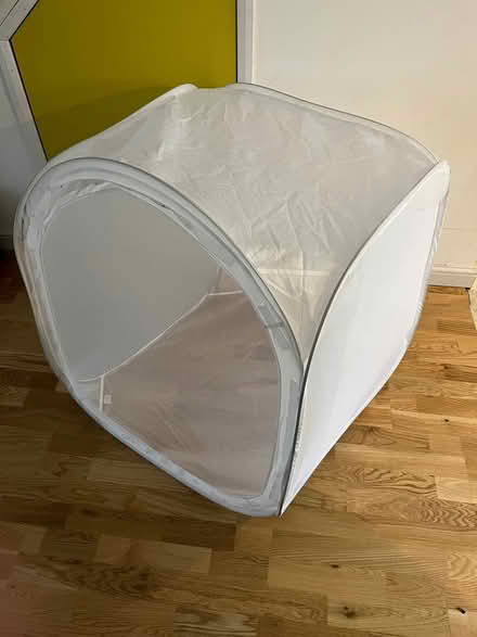 Photo of free Photography light tent (Frome centre BA11) #1