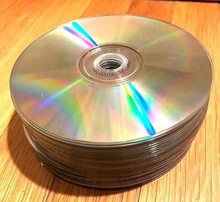 Photo of free CDs to repurpose (Downtown ITH) #1