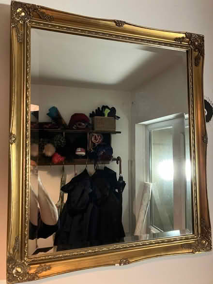 Photo of free Mirror vintage looking (Central Lancaster LA1) #1