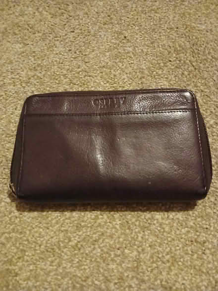 Photo of free Purple purse (Albert Park M20) #1