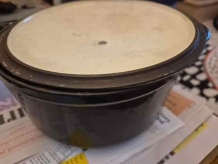 Photo of free Cast Iron enamel style pot (Eton SL4) #3