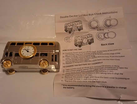 Photo of free London bus clock (South Acton) #1