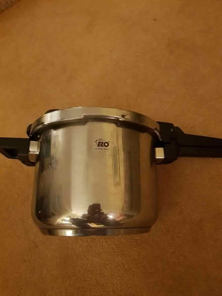 Photo of free ELO Pressure Cooker (Dun Laoghaire/glenageary) #2
