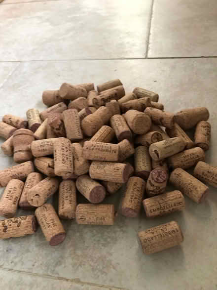 Photo of free Used wine corks (Warminster BA12 8DG) #1