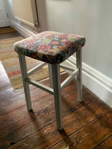 Photo of free Stool (GU11) #1