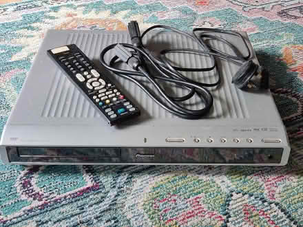 Photo of free Pioneer XV-DV323 DVD/CD/Receiver (Tansley DE4) #1