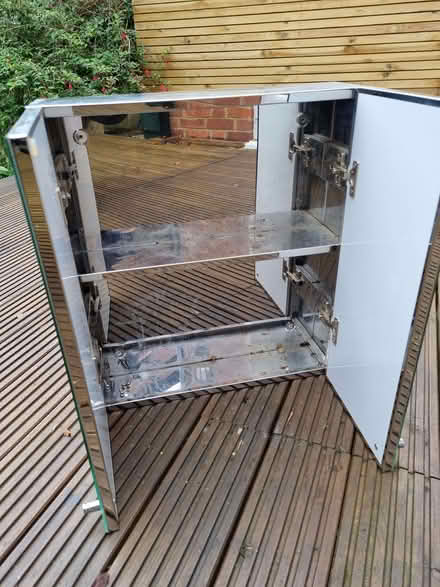 Photo of free Mirrored bathroom cabinet (Northcourt OX14) #3