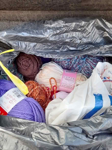 Photo of free Wool and E guitar strings (Mottingham) #1