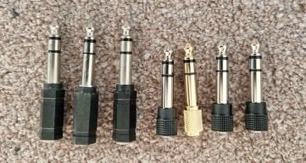 Photo of free half a dozen small to large phono conversion plugs (Oakington CB24) #1