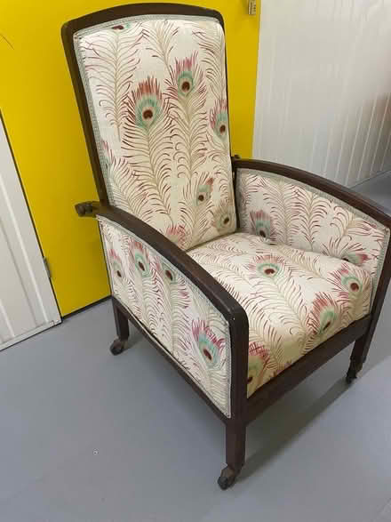 Photo of free Vintage recliner chair (Norbiton KT2) #1