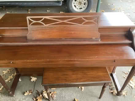 Photo of free Upright piano (Little Rock midtown) #4