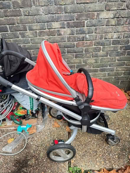 Photo of free Silver cross pram and car seat (SE5 camberwell) #4