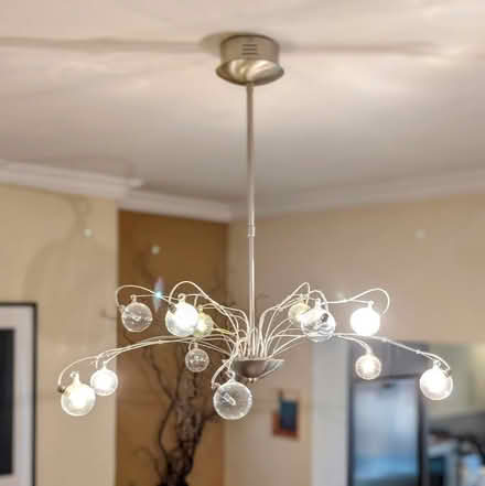 Photo of free Globe Pendant Chandelier Lights (TW9) #1
